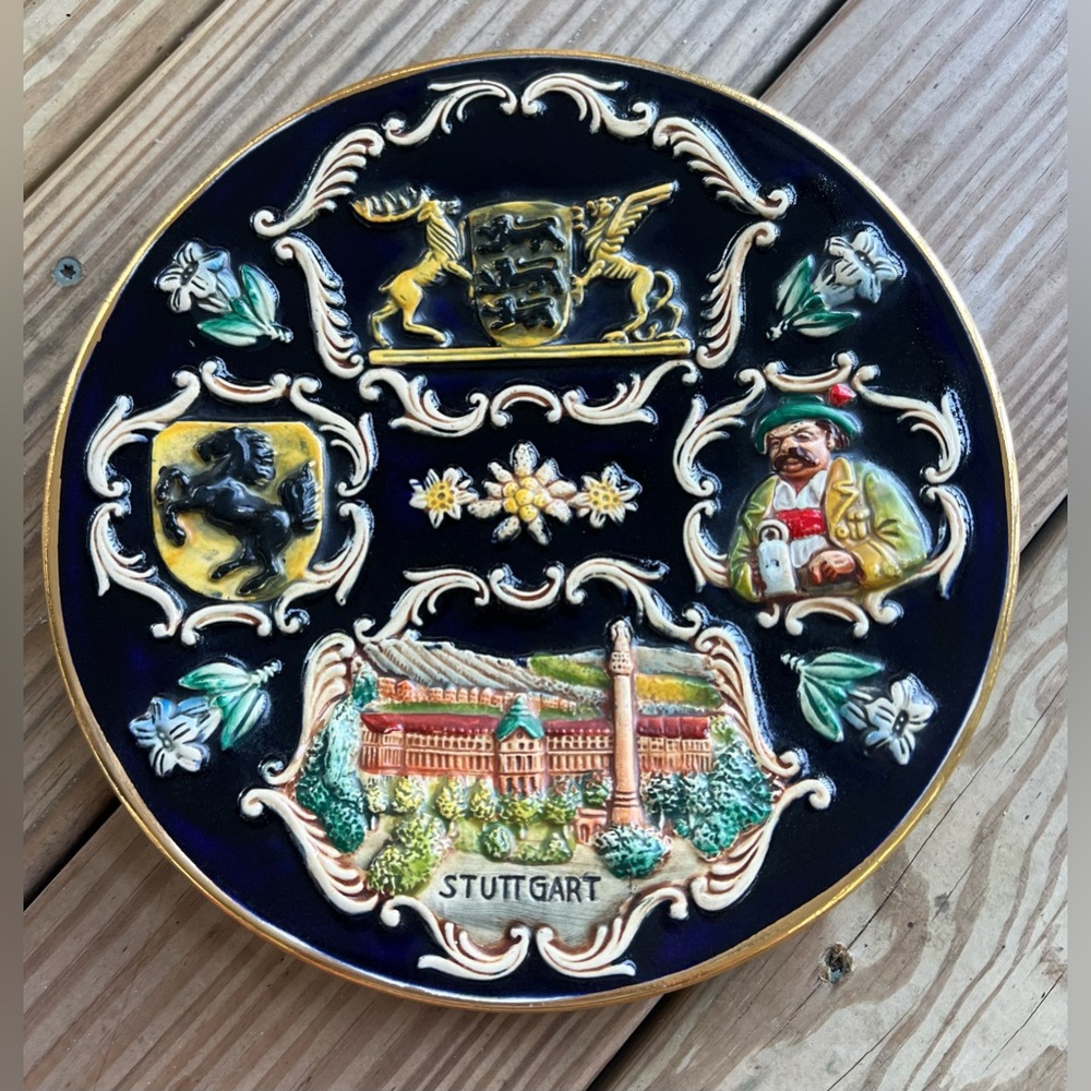 Vintage Western Germany Stuttgart 9.5" Decorative Collectors Wall Plate Plaque